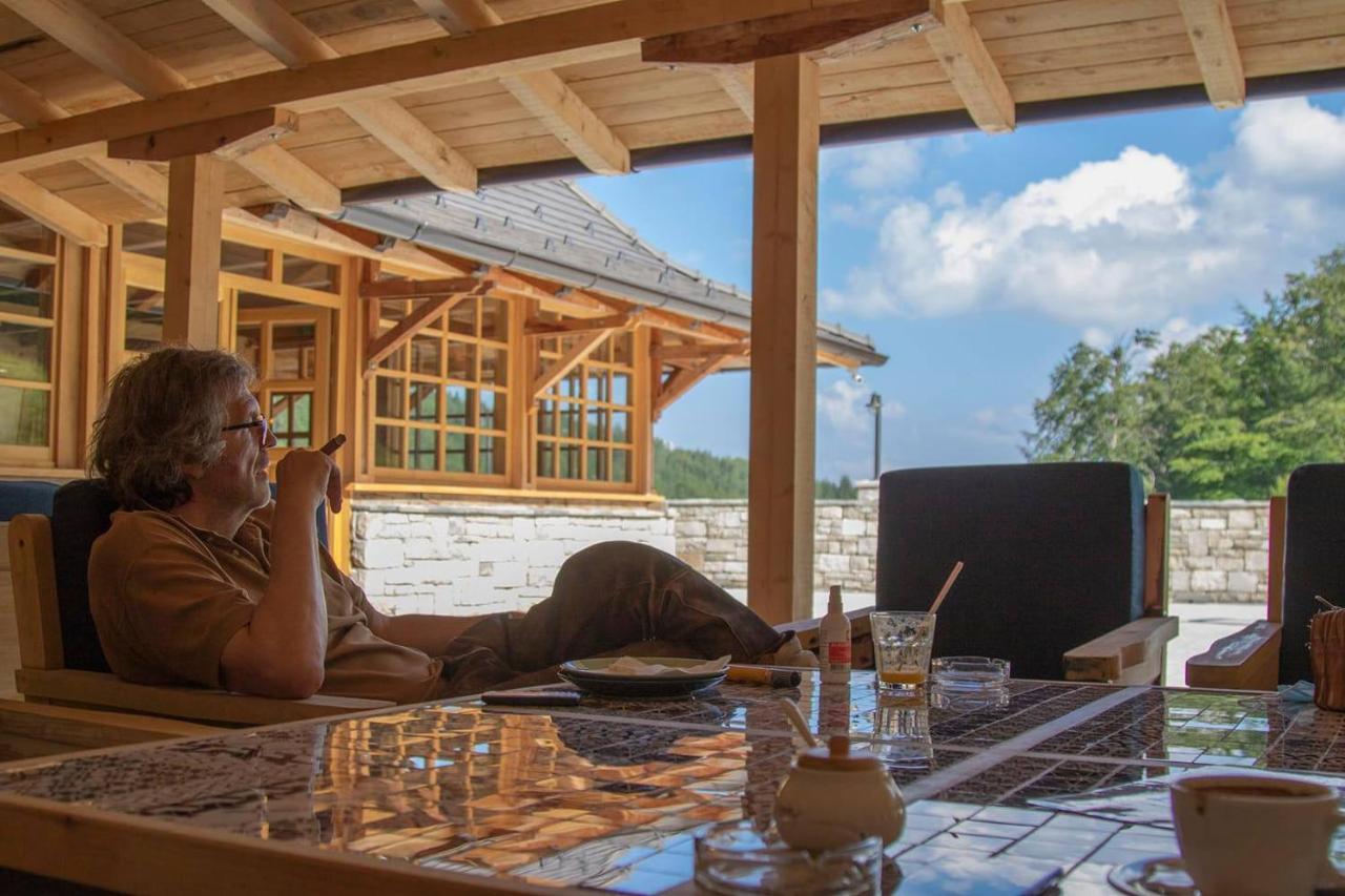 Hôtel Smestaj Iver à Mokra Gora Extérieur photo